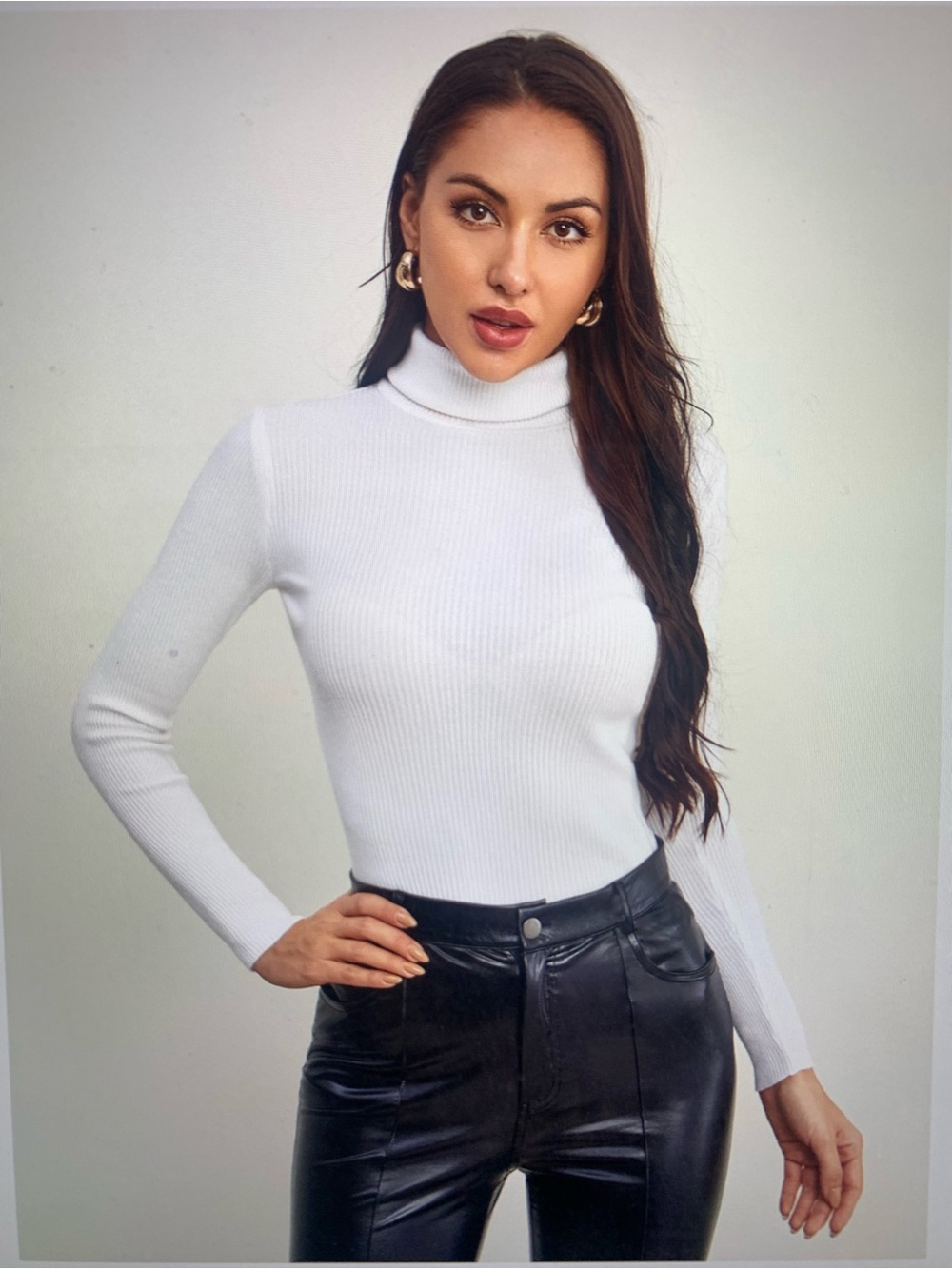 White turtleneck fitted shirt